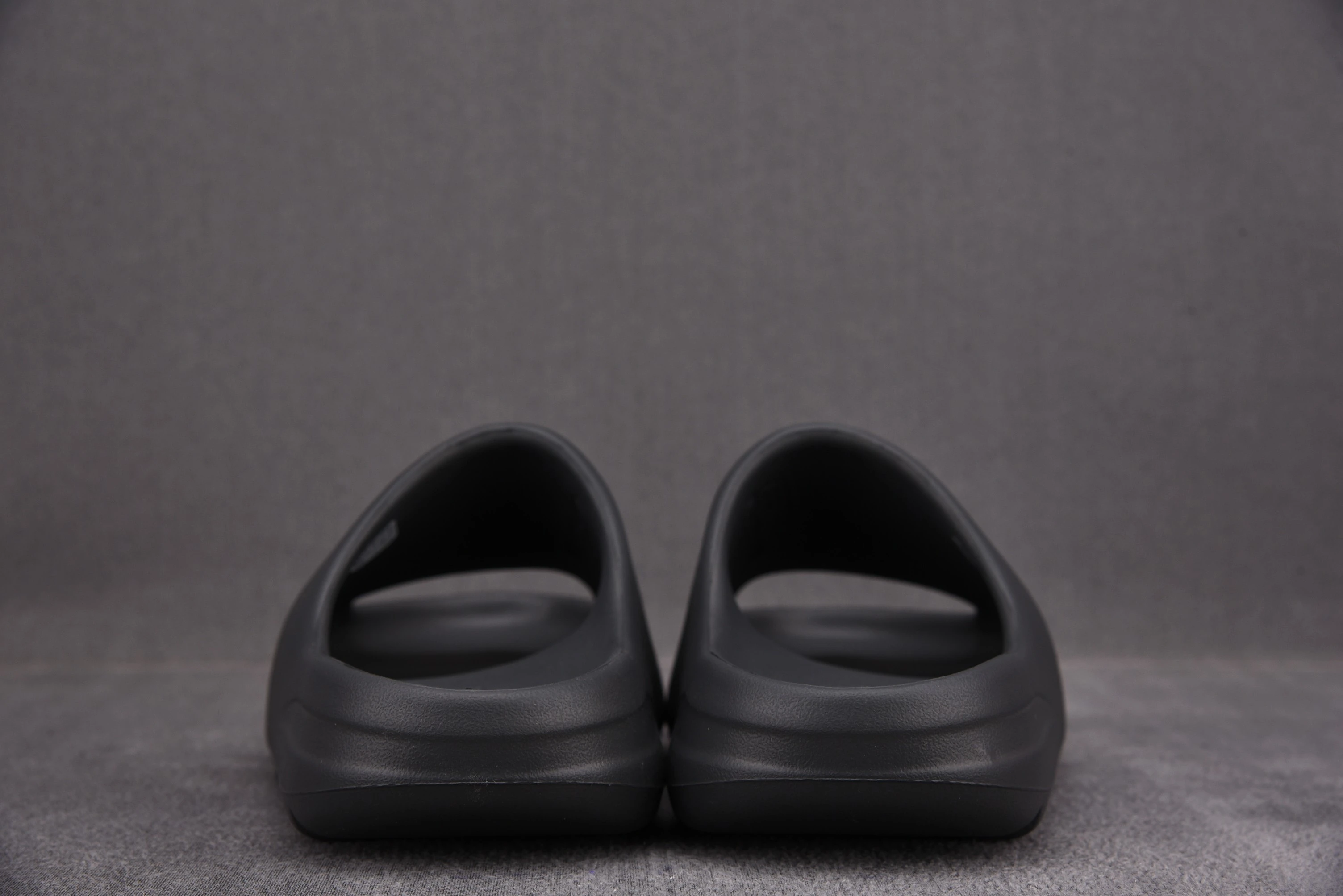 adidas Yeezy Slide Onyx (One Size Smaller!!)