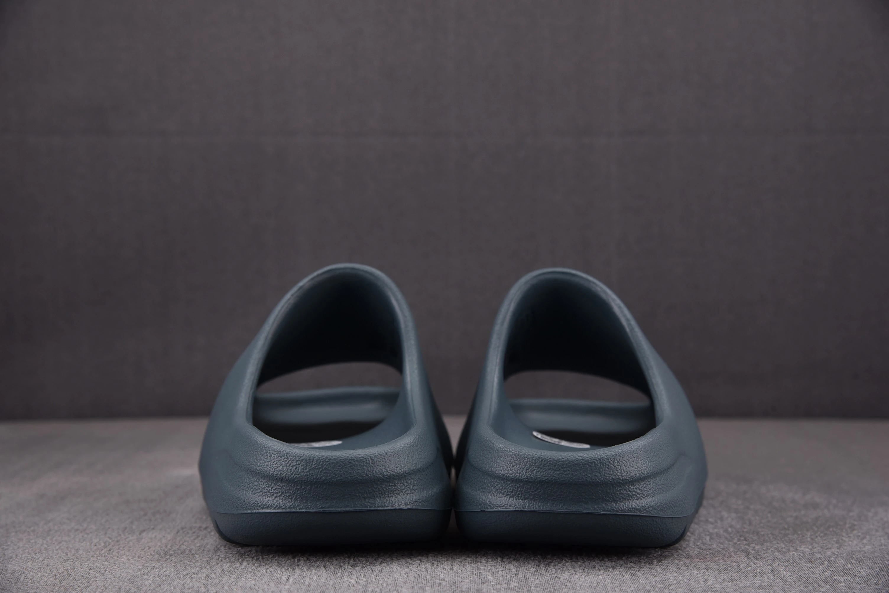 adidas Yeezy Slide Slate Marine (One Size Smaller!!)