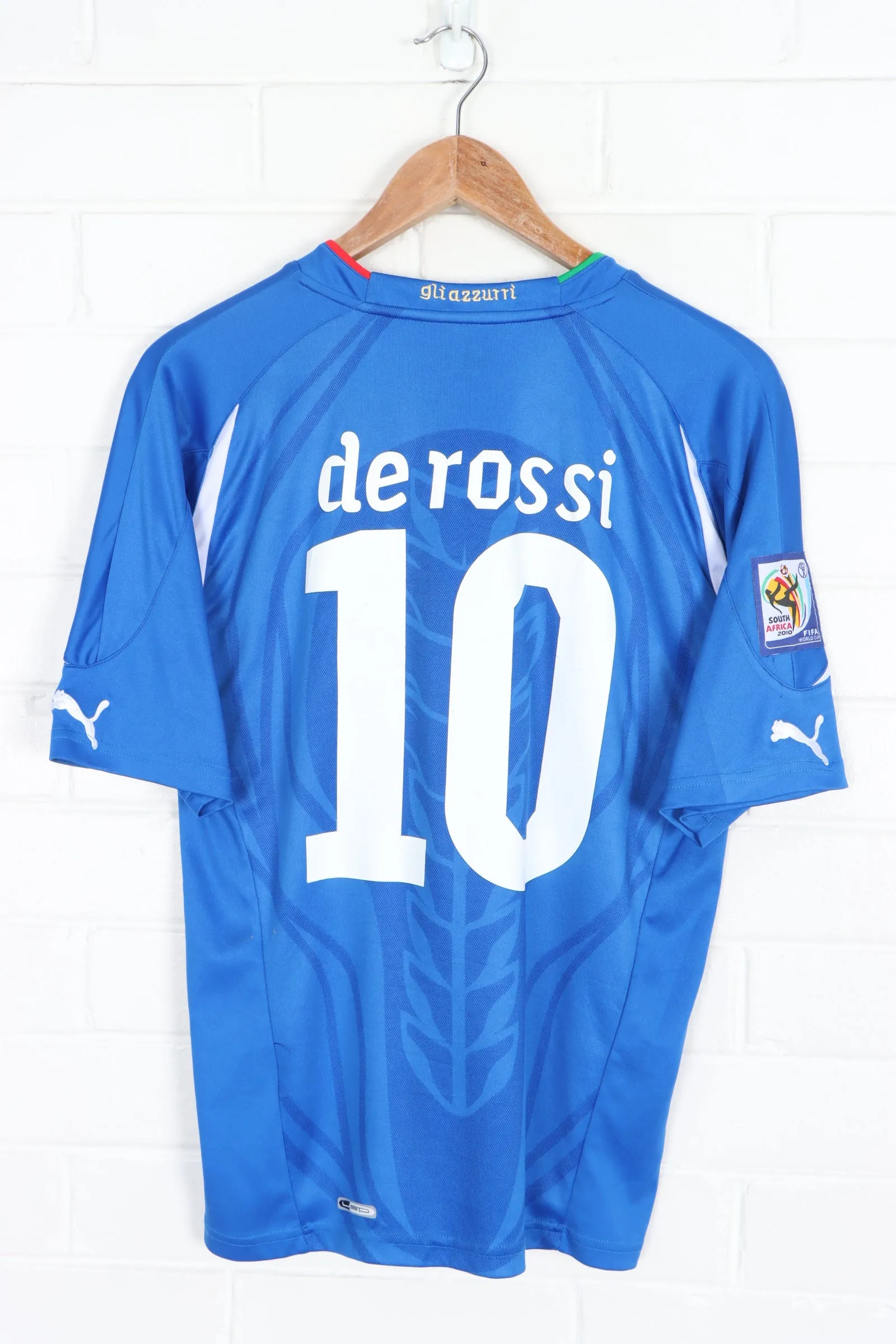 REPLICA Italy #10 De Rossi 2010-2012 PUMA Home Soccer Jersey (S-M)