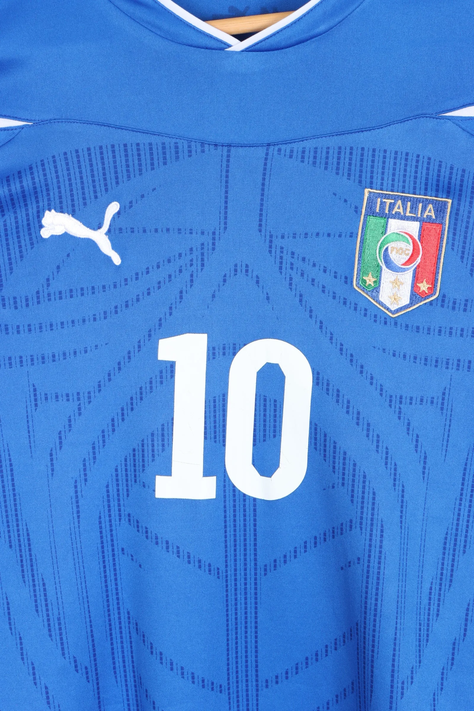 REPLICA Italy #10 De Rossi 2010-2012 PUMA Home Soccer Jersey (S-M)