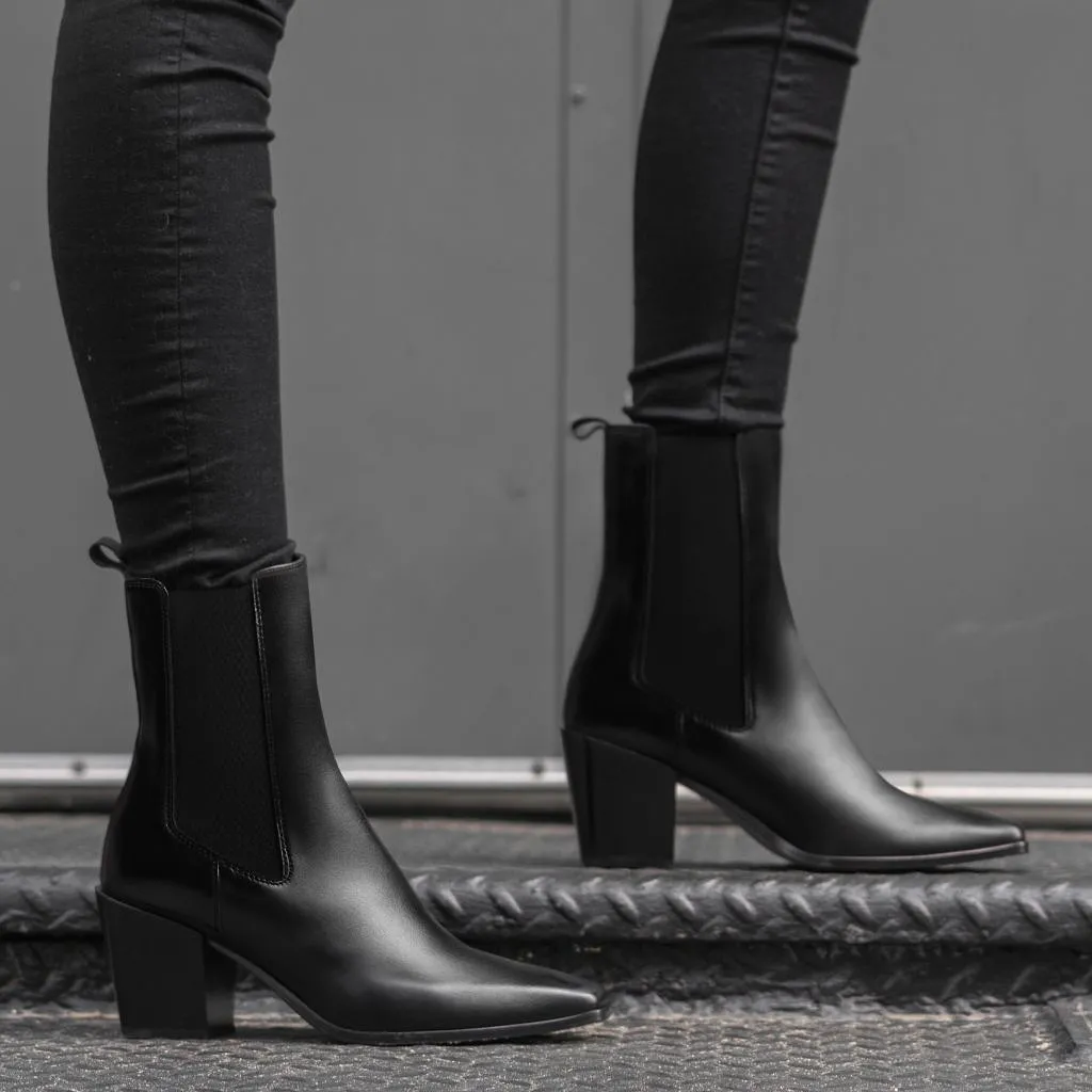 Soho | Black