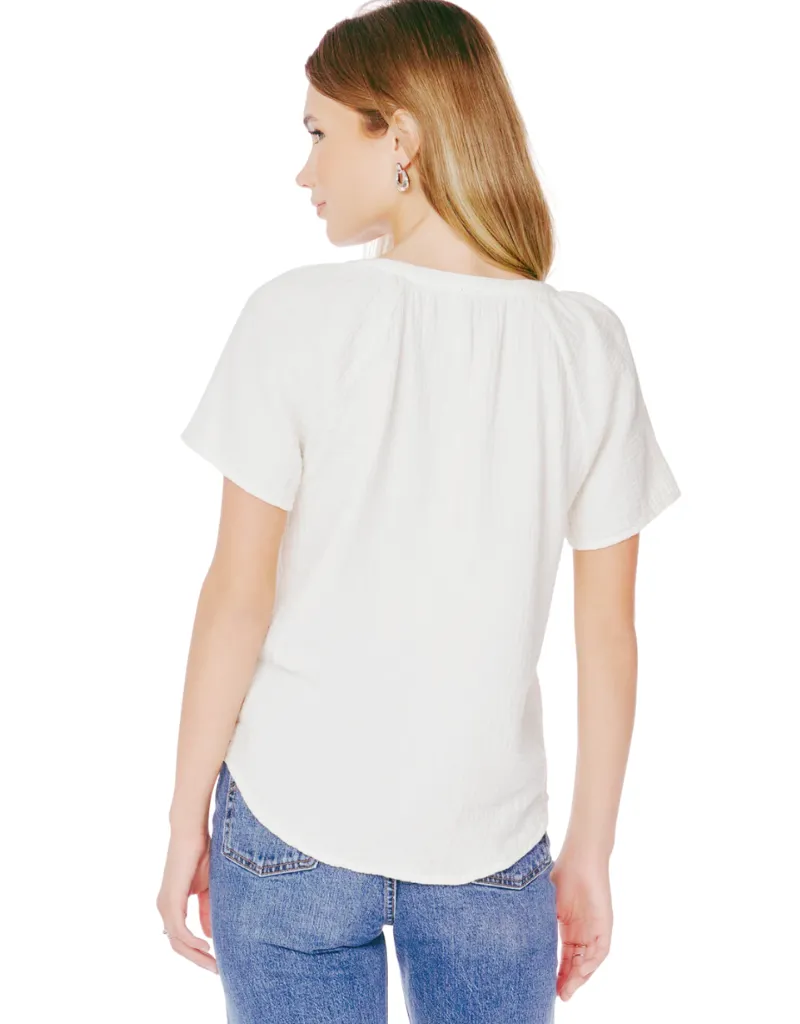 SPLIT NECK COTTON GAUZE SHORT SLEEVE BLOUSE