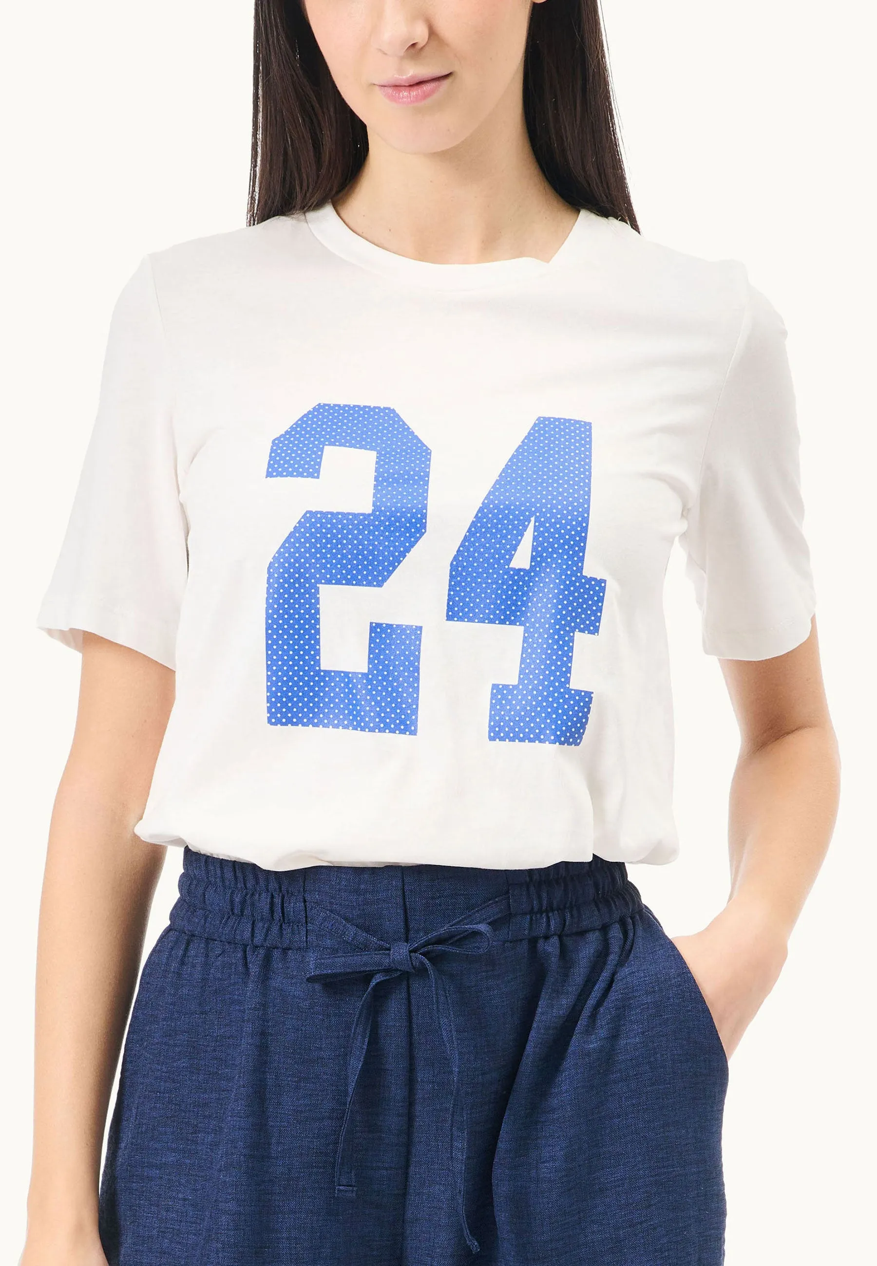 T-shirt con numero stampato