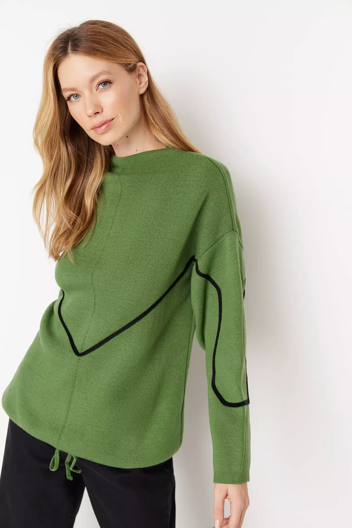 Trendyol Line Detailed Knitted Sweater